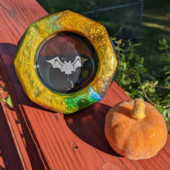 Bat Sage Burn Bowl Resin Art Handmade Chunky Gold Black Ashtray Artisan Goth - Picture 3 of 7